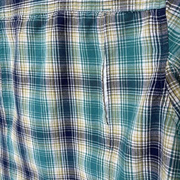 Duluth Trading Flannel Shirt Womens Medium Plaid Button Front Long Sleeve Vented - Picture 6 of 11